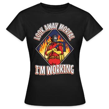 Détourne le regard, mortel, je travaille - T-shirt Femme - noir - Devant - AI Model Female 172 dark (172cm)