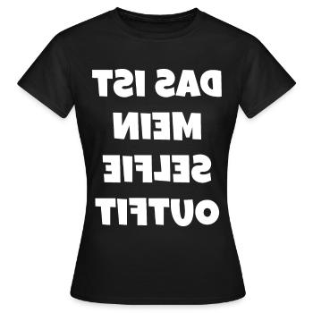 Selfie Outfit - Frauen T-Shirt - Schwarz - Vorne - AI Model Female 172 dark (172cm)