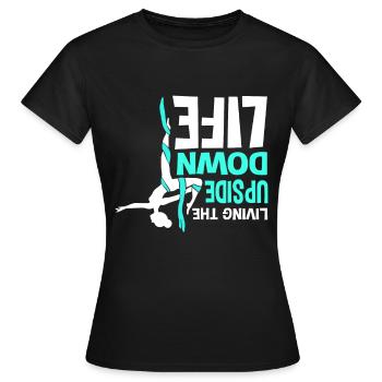 Tissu vertical Aerialist Soies aériennes - T-shirt Femme - noir - Devant - AI Model Female 172 dark (172cm)
