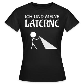 Ich und meine Laterne Spazieren gehen Martin - Frauen T-Shirt - Schwarz - Vorne - AI Model Female 172 dark (172cm)