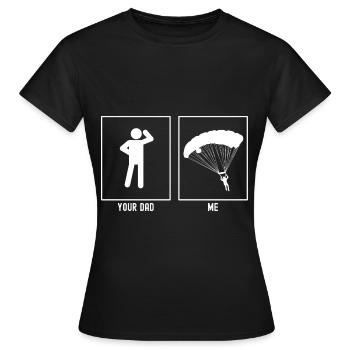 Dein Vater - Ich - Gleitschirmfliegen Landung - Frauen T-Shirt - Schwarz - Vorne - AI Model Female 172 dark (172cm)