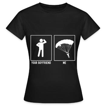 Dein Freund - Ich - Gleitschirmfliegen Landung Vek - Frauen T-Shirt - Schwarz - Vorne - AI Model Female 172 dark (172cm)