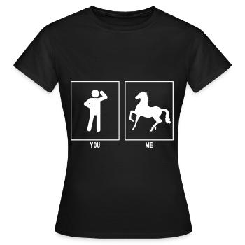 Toi - Moi - Cheval en pose - T-shirt Femme - noir - Devant - AI Model Female 172 dark (172cm)