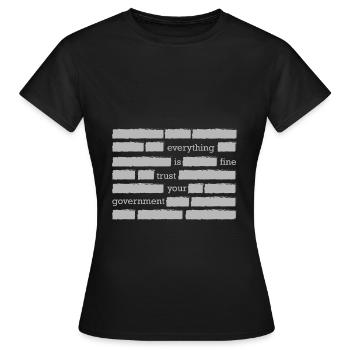 Lustiges Verschwörungstheorie Regierung Zensur USA - Frauen T-Shirt - Schwarz - Vorne - AI Model Female 172 dark (172cm)
