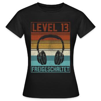 13. Geburtstag Junge Gamer Level 13 Jahre - Frauen T-Shirt - Schwarz - Vorne - AI Model Female 172 dark (172cm)