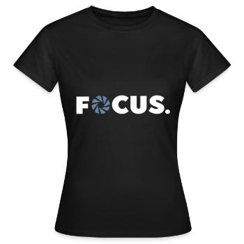 Focus Camera Photographer Photo Shoot Photos - Women's T-Shirt - black - Front - AI Model Female 172 dark (172cm)