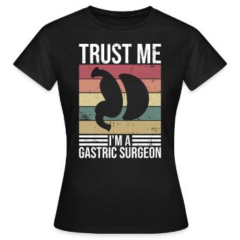 Magenchirurg - Frauen T-Shirt - Schwarz - Vorne - AI Model Female 172 dark (172cm)