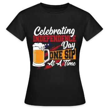 Merica Amerikanische Flagge Bierflasche 4. Juli - Frauen T-Shirt - Schwarz - Vorne - AI Model Female 172 dark (172cm)