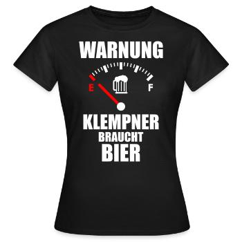 KLEMPNER Spruch Bier - Frauen T-Shirt - Schwarz - Vorne - AI Model Female 172 dark (172cm)