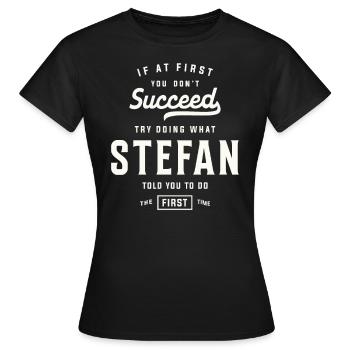 Stefan Name Personalisierter Name Stefan - Frauen T-Shirt - Schwarz - Vorne - AI Model Female 172 dark (172cm)