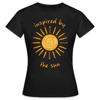 Inspiré par le soleil - T-shirt Femme - noir - Devant - AI Model Female 172 dark (172cm)