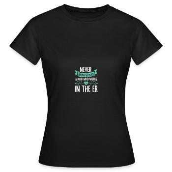 Service d’urgence Infirmière d’urgence Service d’urgence - T-shirt Femme - noir - Devant - AI Model Female 172 dark (172cm)