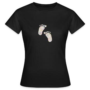 feet - Women's T-Shirt - black - Front - AI Model Female 172 dark (172cm)