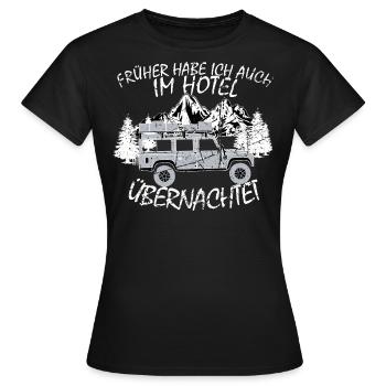 Defender 110 T-Shirt - Frauen T-Shirt - Schwarz - Vorne - AI Model Female 172 dark (172cm)