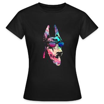 Dobermann - Frauen T-Shirt - Schwarz - Vorne - AI Model Female 172 dark (172cm)
