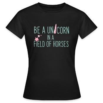 BA A UNICORN IN A FIELD OF HORSES - Women's T-Shirt - black - Front - AI Model Female 172 dark (172cm)