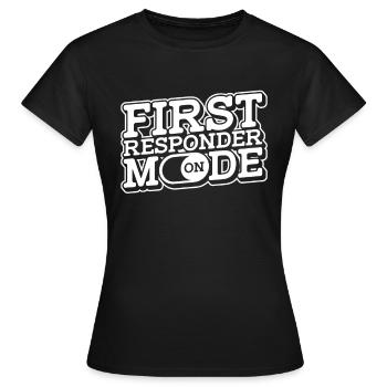 Systemrelevant Sanitäter Notdienst Notfall - Frauen T-Shirt - Schwarz - Vorne - AI Model Female 172 dark (172cm)