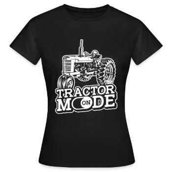 Trekker Traktor Trecker Landwirt Bauer - Frauen T-Shirt - Schwarz - Vorne - AI Model Female 172 dark (172cm)