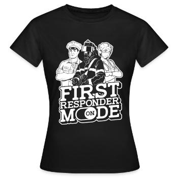 Systemrelevant Sanitäter Notdienst Notfall - Frauen T-Shirt - Schwarz - Vorne - AI Model Female 172 dark (172cm)