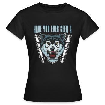 Wolf Großartig - Frauen T-Shirt - Schwarz - Vorne - AI Model Female 172 dark (172cm)