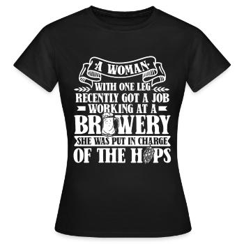 Bière artisanale Bière artisanale Bière drôle - T-shirt Femme - noir - Devant - AI Model Female 172 dark (172cm)