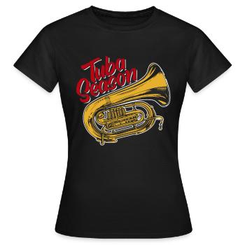 Fanfarenzug Tuba Jahreszeit - Frauen T-Shirt - Schwarz - Vorne - AI Model Female 172 dark (172cm)