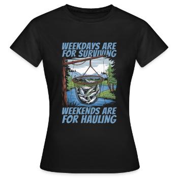 Net Fishing Fishing - Women's T-Shirt - black - Front - AI Model Female 172 dark (172cm)