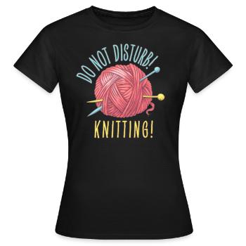 Do not disturb - Women's T-Shirt - black - Front - AI Model Female 172 dark (172cm)