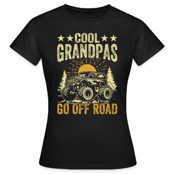 Cool grandpas drive off-road - Women's T-Shirt - black - Front - AI Model Female 172 dark (172cm)