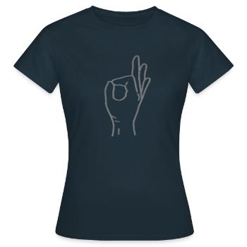 Signe de la main ok - T-shirt Femme - marine - Devant - AI Model Female 172 dark (172cm)
