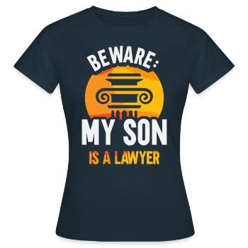 Attention Mon fils est avocat avocat - T-shirt Femme - marine - Devant - AI Model Female 172 dark (172cm)