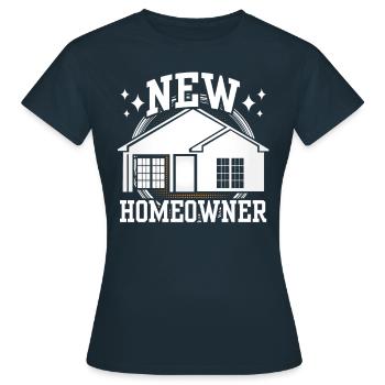 Nouveau propriétaire Propriétaire Maison de propriétaire - T-shirt Femme - marine - Devant - AI Model Female 172 dark (172cm)
