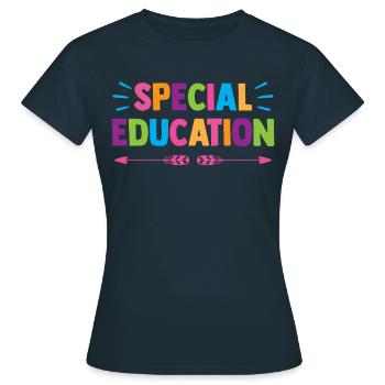 Enseignants en éducation spécialisée Profession d’éducateur spécialisé - T-shirt Femme - marine - Devant - AI Model Female 172 dark (172cm)
