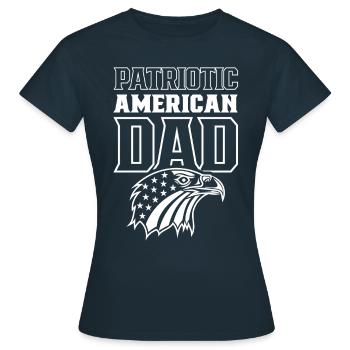 Patriotic American Father Patriot USA US - Women's T-Shirt - navy - Front - AI Model Female 172 dark (172cm)