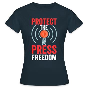 Protects freedom of the press Journalist Press law - Women's T-Shirt - navy - Front - AI Model Female 172 dark (172cm)