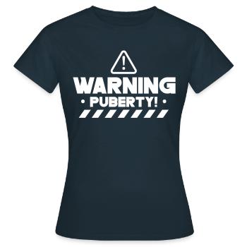 Avertissement: Puberté Adolescent Adulte Sarcastique - T-shirt Femme - marine - Devant - AI Model Female 172 dark (172cm)