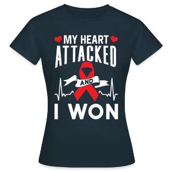 Mein Herz Hat Angegriffen Und Ich Habe Gewonnen - Frauen T-Shirt - Navy - Vorne - AI Model Female 172 dark (172cm)