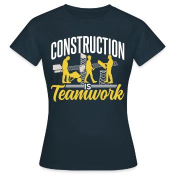 Le travail de construction est un travail d’équipe Construction de chantier Travail d’équipe - T-shirt Femme - marine - Devant - AI Model Female 172 dark (172cm)