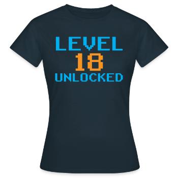 Niveau 18 Débloqué Célébration Dix-huit - T-shirt Femme - marine - Devant - AI Model Female 172 dark (172cm)