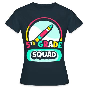 Équipe de 5e année École de cinquième année - T-shirt Femme - marine - Devant - AI Model Female 172 dark (172cm)