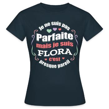 FLORA PARFAITE - PRENOM FLORA - T-shirt Femme - marine - Devant - AI Model Female 172 dark (172cm)