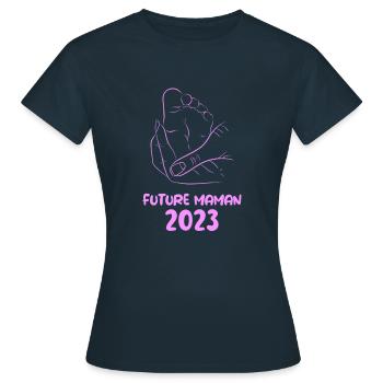 Future maman 2023 - T-shirt Femme - marine - Devant - AI Model Female 172 dark (172cm)