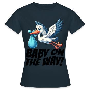 Soon I'll be a mother, baby on the way, stork - Women's T-Shirt - navy - Front - AI Model Female 172 dark (172cm)