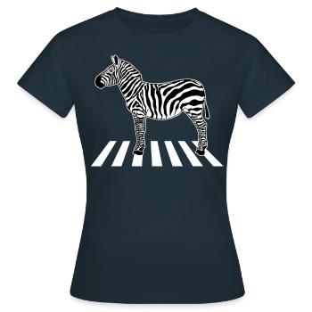 Cooles Zebra Zebrastreifen Tier Humor - Frauen T-Shirt - Navy - Vorne - AI Model Female 172 dark (172cm)