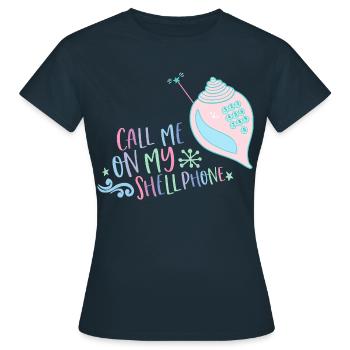 Appelez-moi sur mon Shellphone Mermaid rétro années 80 - T-shirt Femme - marine - Devant - AI Model Female 172 dark (172cm)