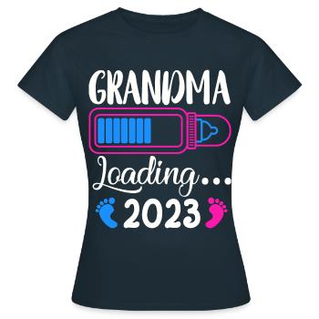 Grand-mère-à-être, Grand-mère chargement 2023 Grand-mère 2023 - T-shirt Femme - marine - Devant - AI Model Female 172 dark (172cm)