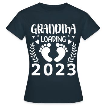 Grand-mère-à-être 2023 Chargement de grand-mère 2023 - T-shirt Femme - marine - Devant - AI Model Female 172 dark (172cm)