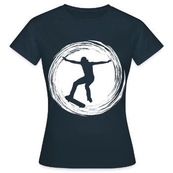 Skater - sk8 / Lifestyle - Skateboard - T-shirt Femme - marine - Devant - AI Model Female 172 dark (172cm)