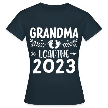 Grand-mère-à-être, Grand-mère chargement 2023 Grand-mère 2023 - T-shirt Femme - marine - Devant - AI Model Female 172 dark (172cm)