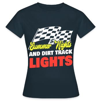 Nuits d’été et lumières de piste de terre course sur piste - T-shirt Femme - marine - Devant - AI Model Female 172 dark (172cm)